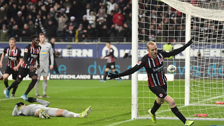 Ισοφάρισε στο τέλος η Άιντραχτ, 2-2 με τη Χέρτα