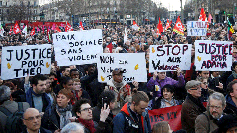 Αποφασισμένος για τη μεταρρύθμιση του συνταξιοδοτικού ο πρωθυπουργός της Γαλλίας παρά τις κινητοποιήσεις