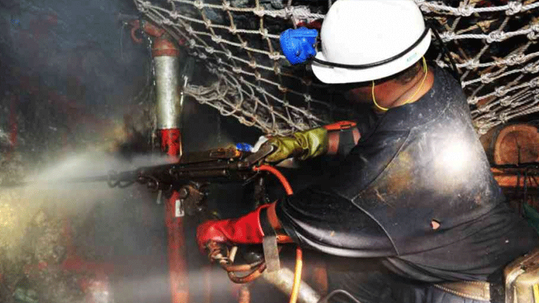 Τέσσερις εργαζόμενοι σε χρυσωρυχείο αγνοούνται έπειτα από μικρή σεισμική δόνηση στη Νότια Αφρική