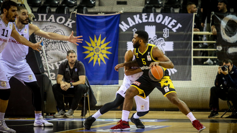 «Άλωσε» την Πυλαία η ΑΕΚ, 71-67 τον ΠΑΟΚ