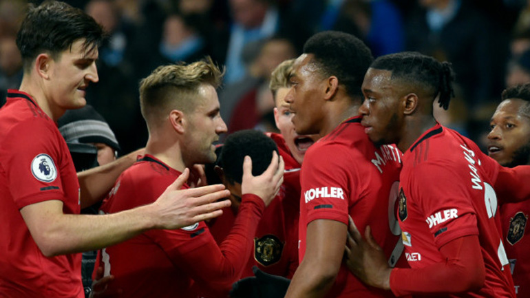 «Αφεντικό» του Μάντσεστερ η Γιουνάιτεντ, 2-1 τη Σίτι