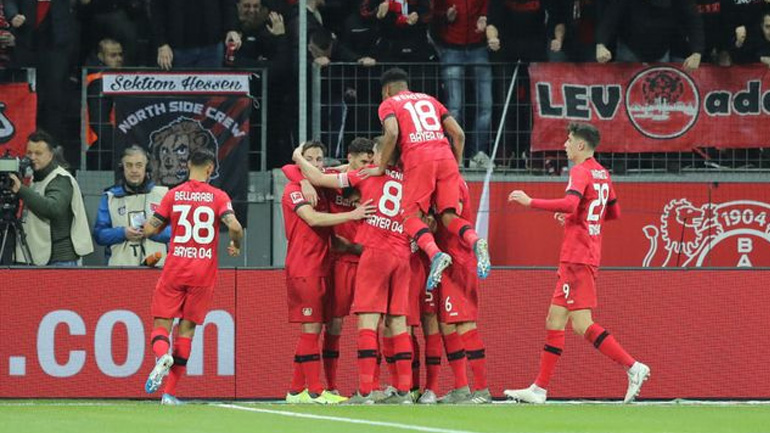 Στην τετράδα η Λεβερκούζεν, 2-1 τη Σάλκε