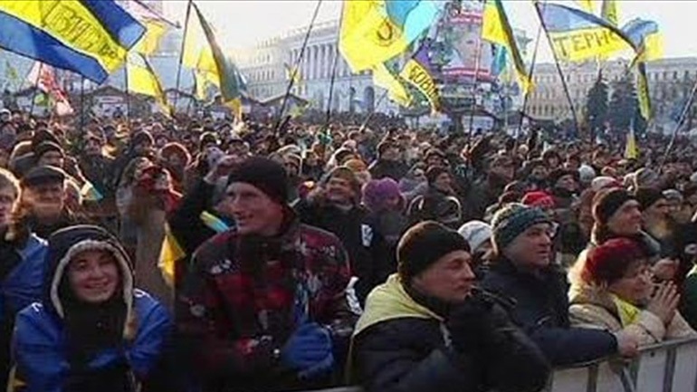Ουκρανία: 5.000 διαδηλωτές στο Κίεβο κατά της “συνθηκολόγησης” με τη Μόσχα
