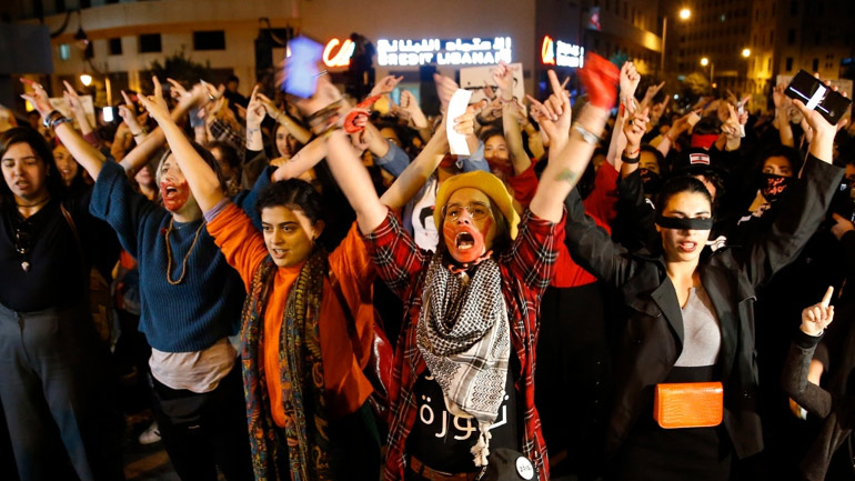 Διαδήλωση κατά της σεξουαλικής κακοποίησης γυναικών στη Βηρυτό Διαδήλωση κατά της σεξουαλικής κακοποίησης γυναικών στη Βηρυτό