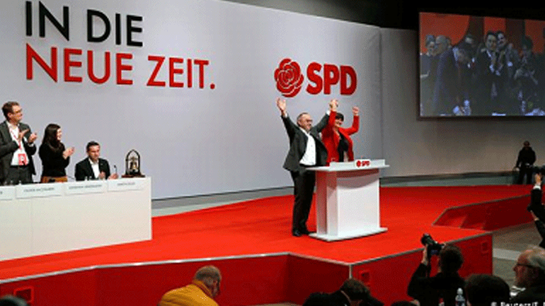 Το μήνυμα «Στη νέα εποχή» είναι ενδεικτικό για τον στόχο του συνεδρίου να αλλάξει η γραμμή πλεύσης του SPD