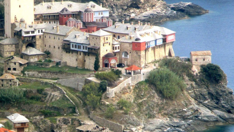 Οστά γυναίκας στο… Άγιον Όρος