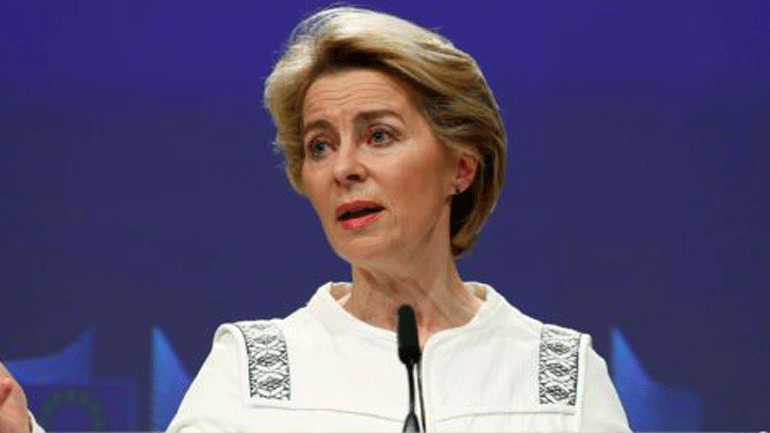 Ούρσουλα φον ντερ Λάιεν: Είμαστε στο πλευρό της Ελλάδας