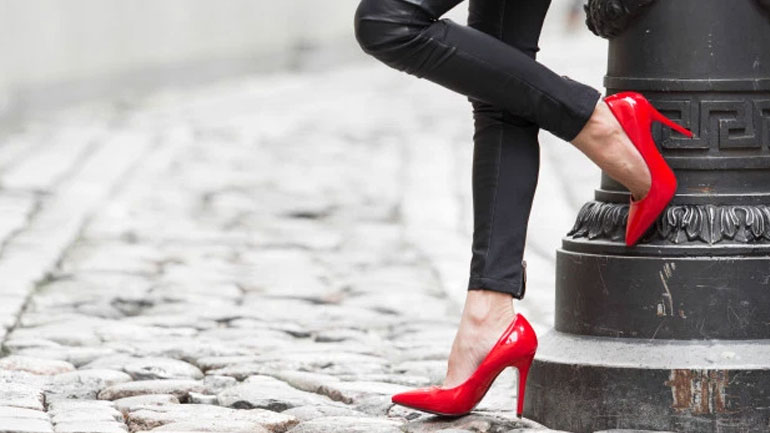 Τα τρίγωνα, τα τετράγωνα και τα μυστήρια στο υπουργικό συμβούλιο