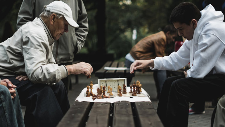 Τα επιτραπέζια παιχνίδια βοηθούν στην καταπολέμηση της άνοιας