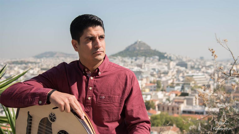 Ο Σταύρος Χαλιαμπάλιας στη Σφίγγα