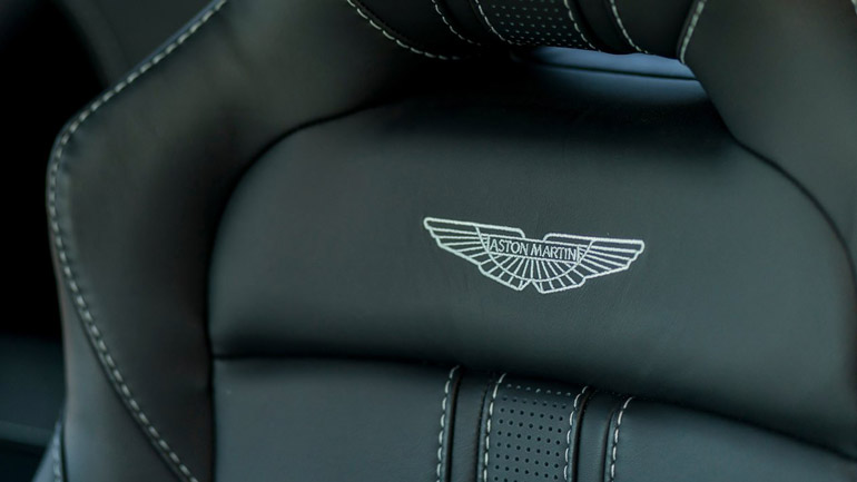 Έτοιμη να πετάξει είναι η Aston Martin