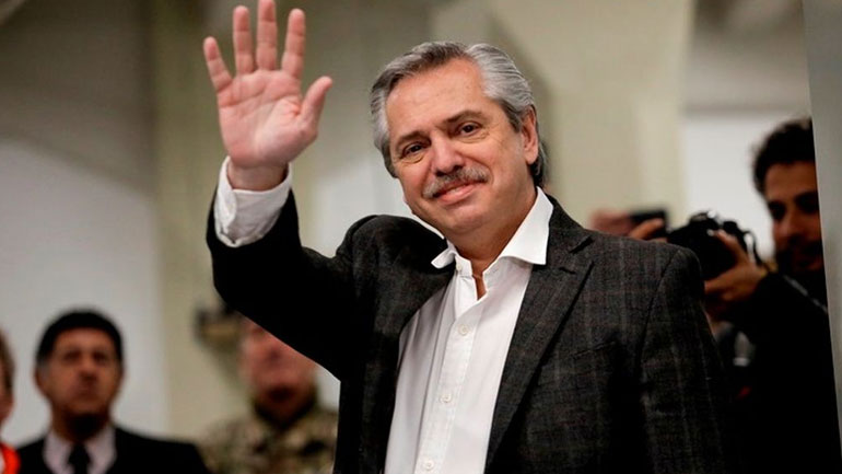 Αντιμέτωπος με τη φτώχεια και τον πληθωρισμό ο νέος πρόεδρος της Αργεντινής