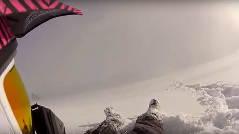 Αλάσκα: Άνδρας γλύτωσε από χιονοστιβάδα τρέχοντας