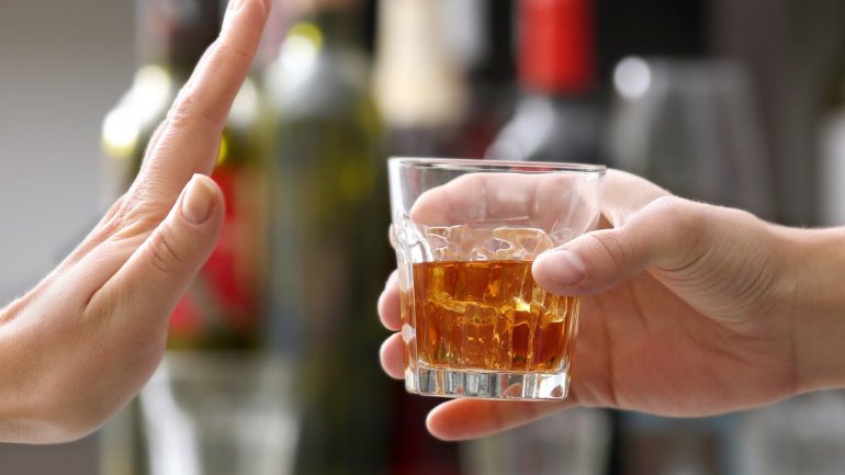 Ακόμα και η ελαφρά κατανάλωση αλκοόλ συνδέεται με υψηλότερο κίνδυνο καρκίνου