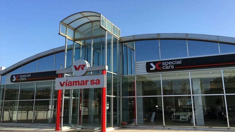 Πυρπόλησαν αυτοκίνητα στην εταιρεία του ιδιοκτήτη της ΠΑΕ Ξάνθη