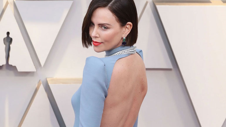 Η δίαιτα της Charlize Theron με την οποία έχει χάσει έως και 15 κιλά σε έναν μήνα