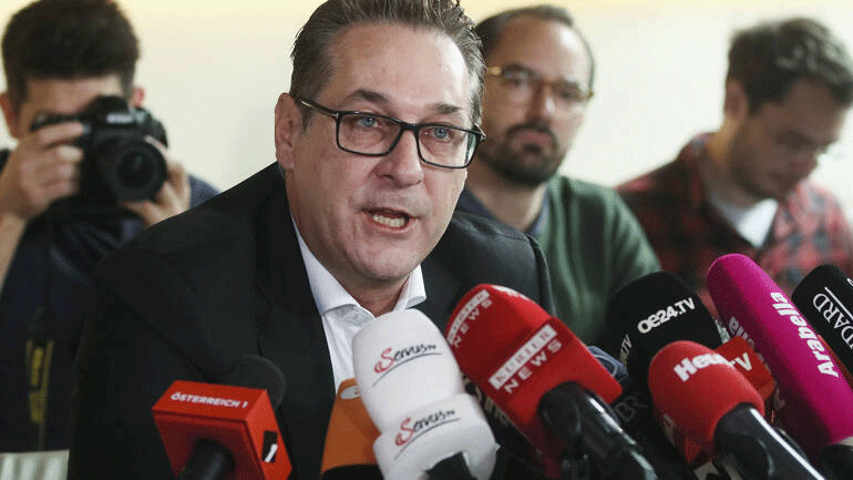 Αυστρία: Μερική διάσπαση του εθνικιστικού Κόμματος των Ελευθέρων του πρώην αντικαγκελάριου Στράχε Αυστρία: Μερική διάσπαση του εθνικιστικού Κόμματος των Ελευθέρων του πρώην αντικαγκελάριου Στράχε