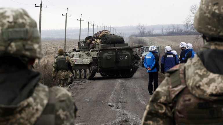 Παρατείνεται «το ειδικό καθεστώς» στις ανατολικές περιοχές της Ουκρανίας
