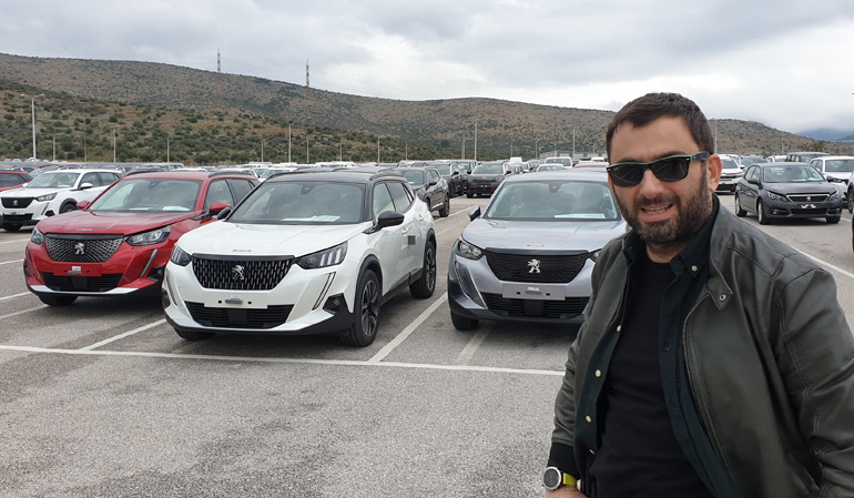 Τα πρώτα Peugeot 2008 που ήρθαν στην Ελλάδα τα... υποδεχτήκαμε στα logistics