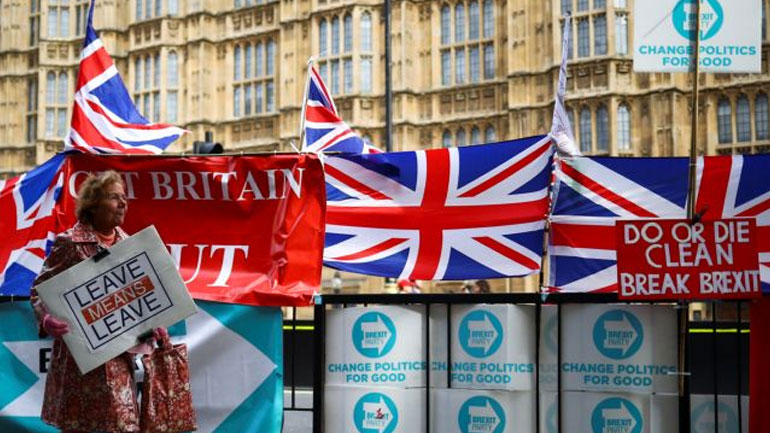 Το αποτέλεσμα των βρετανικών εκλογών στον βρετανικό Τύπο