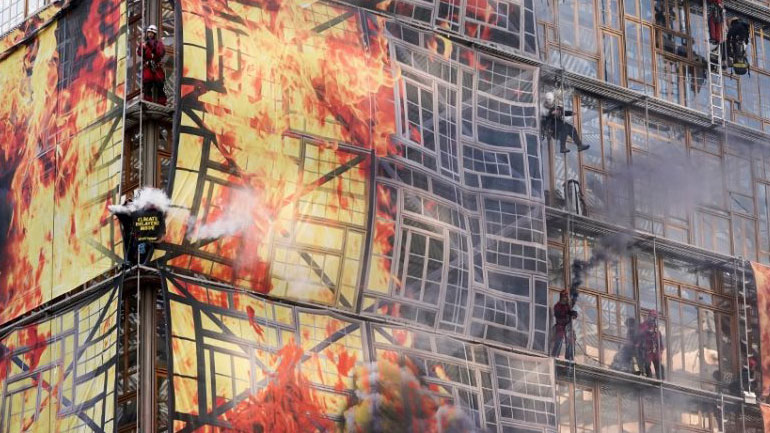 Βέλγιο: Ακτιβιστές έβαλαν «φωτιά» στο κτήριο του Ευρωπαϊκού Συμβουλίου