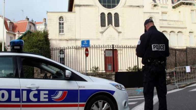 Γαλλία: Άνδρας απειλούσε αστυνομικούς με μαχαίρι