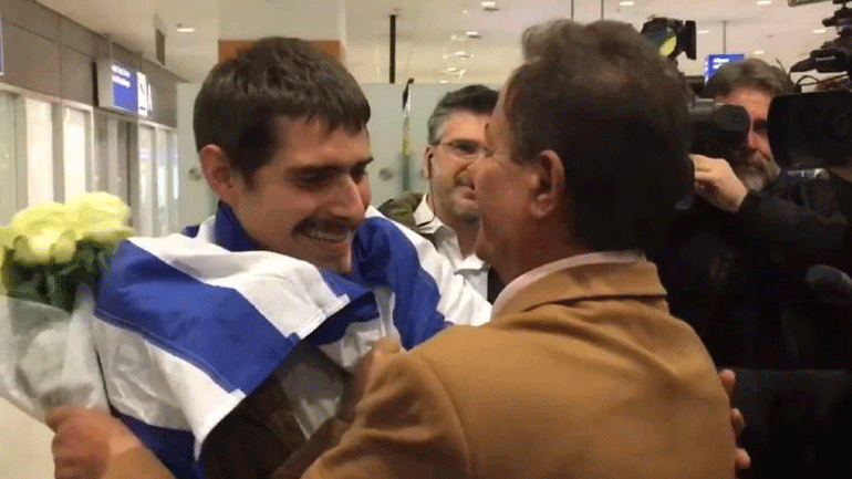 Στην Ελλάδα ο 20χρονος ναυτικός που ήταν όμηρος πειρατών στο Τόγκο