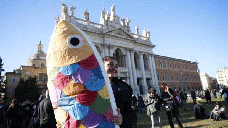 Νέα μαζική κινητοποίηση του «κινήματος της σαρδέλας» στο κέντρο της Ρώμης