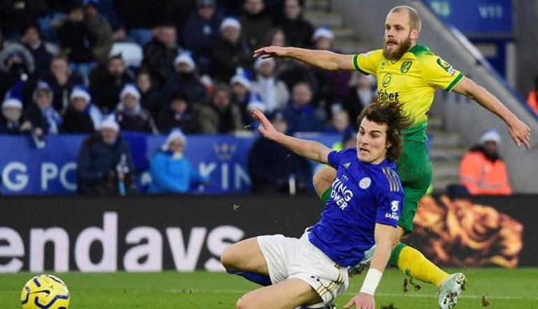 Αγγλία: Eντός έδρας γκέλα για τη Λέστερ, στο +10 η Λίβερπουλ