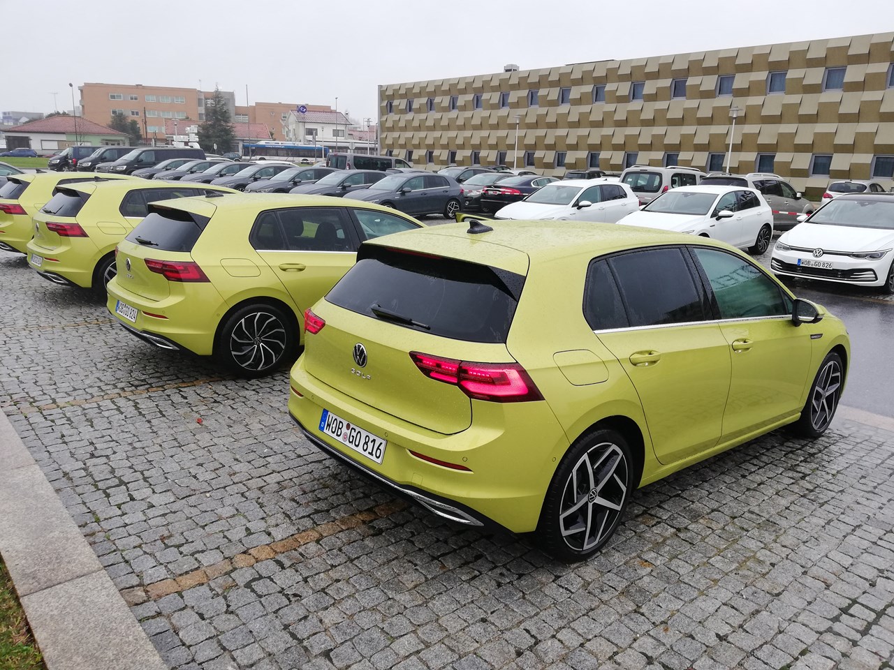 Στη διάθεσή μας είχαμε μόνο τις εκδόσεις με τους 130 και 150 ίππους