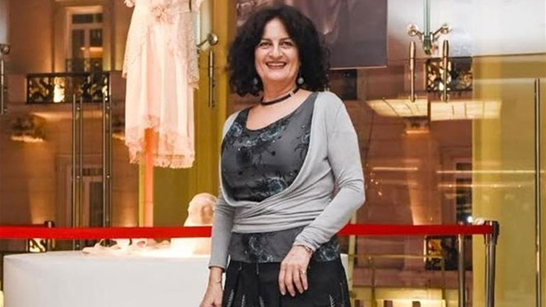 Πέθανε η πολυβραβευμένη Γιούλα Ζωιοπούλου, ενδυματολόγος της σειράς «Άγριες Μέλισσες»