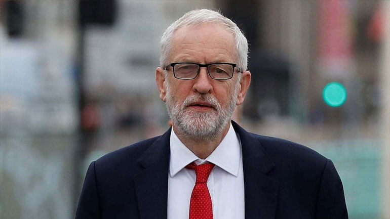 Ο Τζ. Κόρμπιν ζήτησε συγγνώμη για την ήττα στις εκλογές