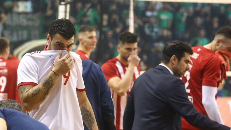 Βόλεϊ: Προσωρινή διακοπή στο ντέρμπι των «αιωνίων» λόγω… δακρυγόνου