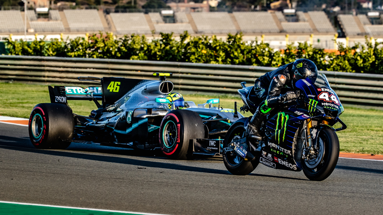 Lewis Hamilton & Valentino Rossi αντάλλαξαν ρόλους για 1 μέρα