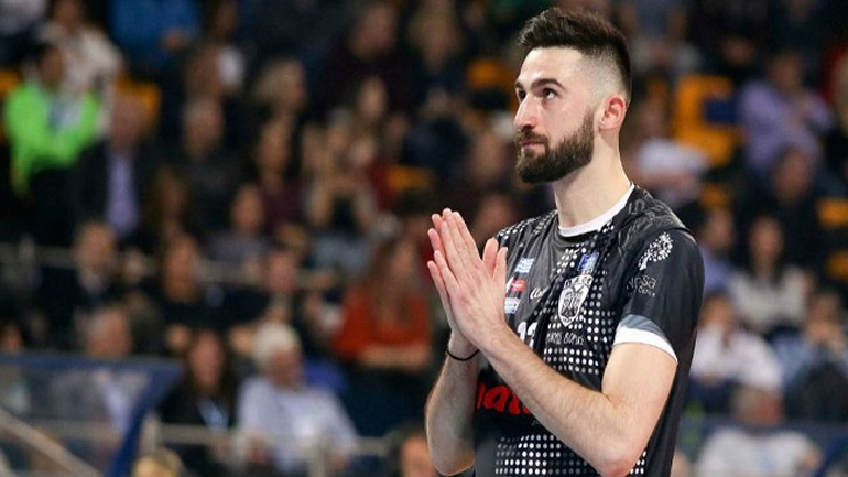 Βόλεϊ: Τέλος η σεζόν για Τακουρίδη