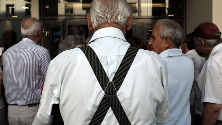 Αυξήσεις σε 300.000 συνταξιούχους
