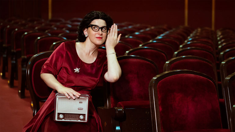 «Η Θεία Λένα πάει όπου υπάρχουν παιδιά» στον Iανό