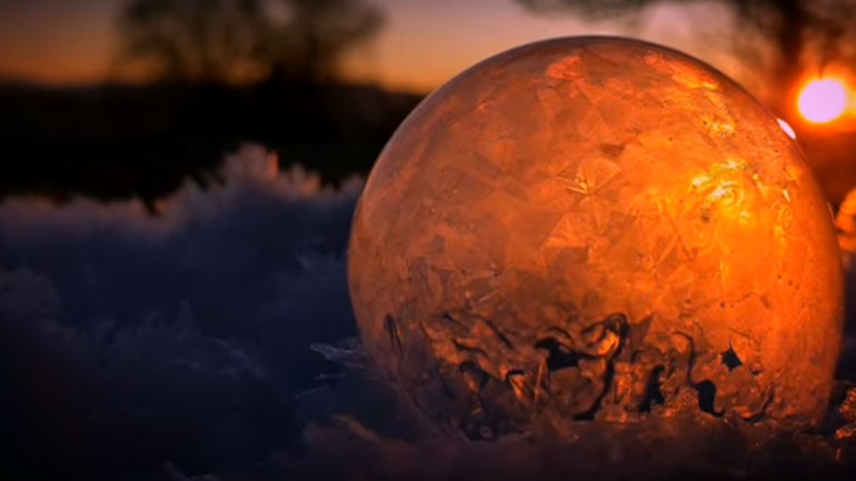 Μπουρμπουλήθρα μετατρέπεται σε πάγο