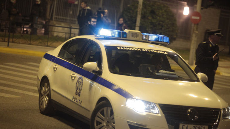 Εμπρησμοί σε τρία οχήματα στην Αττική