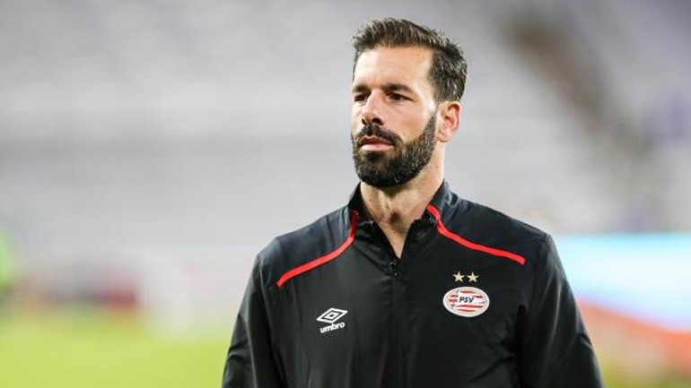 Ολλανδία: Μέλος του τεχνικού τιμ ης Εθνικής ο Φαν Νιστελρόι