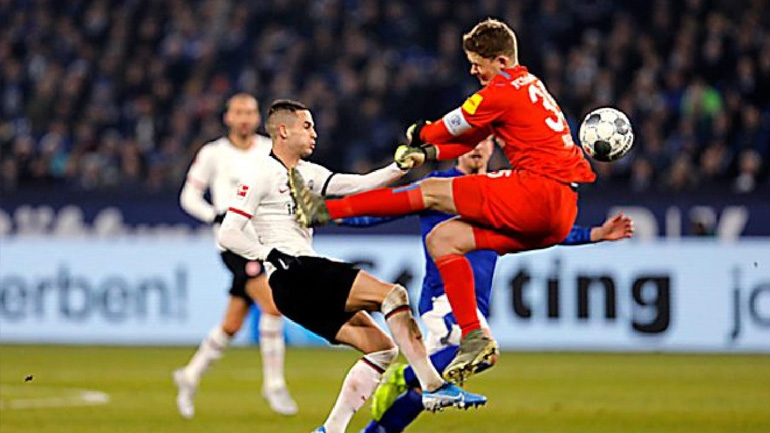 Γερμανία: Τέσσερις αγωνιστικές στον Νούμπελ για την «καρατιά» στον Γκατσίνοβιτς