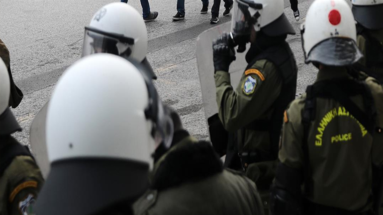 Κόντρες Χρυσοχοΐδη – Βούτση: «Καμώνεστε πως ανακαλύψατε τώρα την αστυνομική βία»