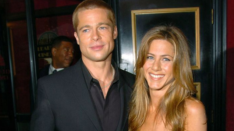 Jennifer Aniston – Brad Pitt: Στόλισαν μαζί το χριστουγεννιάτικο δέντρο!
