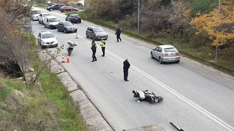 Τρίκαλα: Τραυματίστηκαν δύο αστυνομικοί της ομάδας ΔΙ.ΑΣ. σε τροχαίο