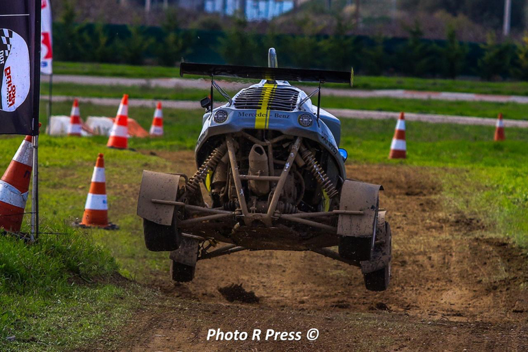 Τάπα... το πήγε το μονοθέσιο ο Γιούρκας!