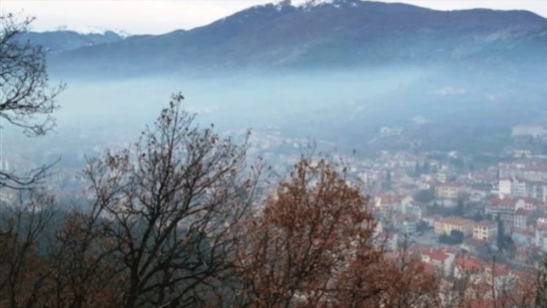 Η αιθαλομίχλη «πνίγει» τα Ιωάννινα – Συστάσεις από την Περιφέρεια