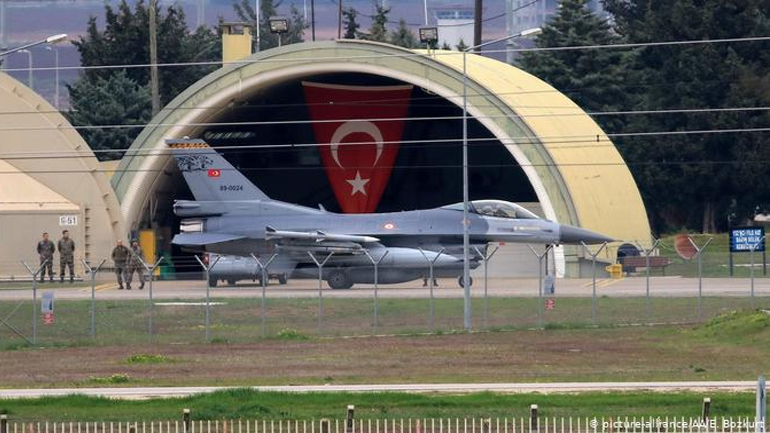 Παιχνίδια Ερντογάν με τη βάση του Ιντσιρλίκ βλέπουν οι Γερμανοί