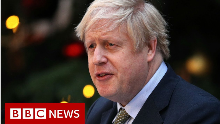 Ο Τζόνσον κόβει τη χρηματοδότηση του BBC