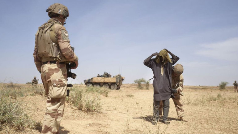 Γαλλία: Περίπου 30 στρατιωτικοί εντάχθηκαν σε τζιχαντιστικές οργανώσεις από το 2012