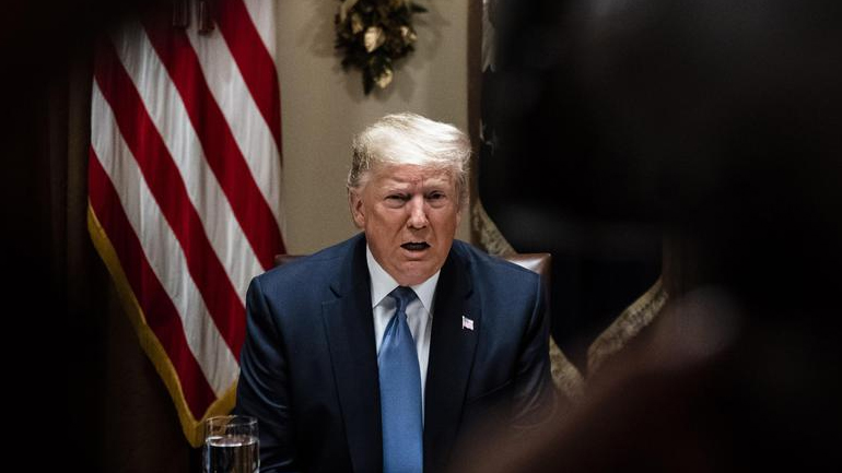 Προεκλογική “πυρκαγιά” από την παραπομπή Τραμπ